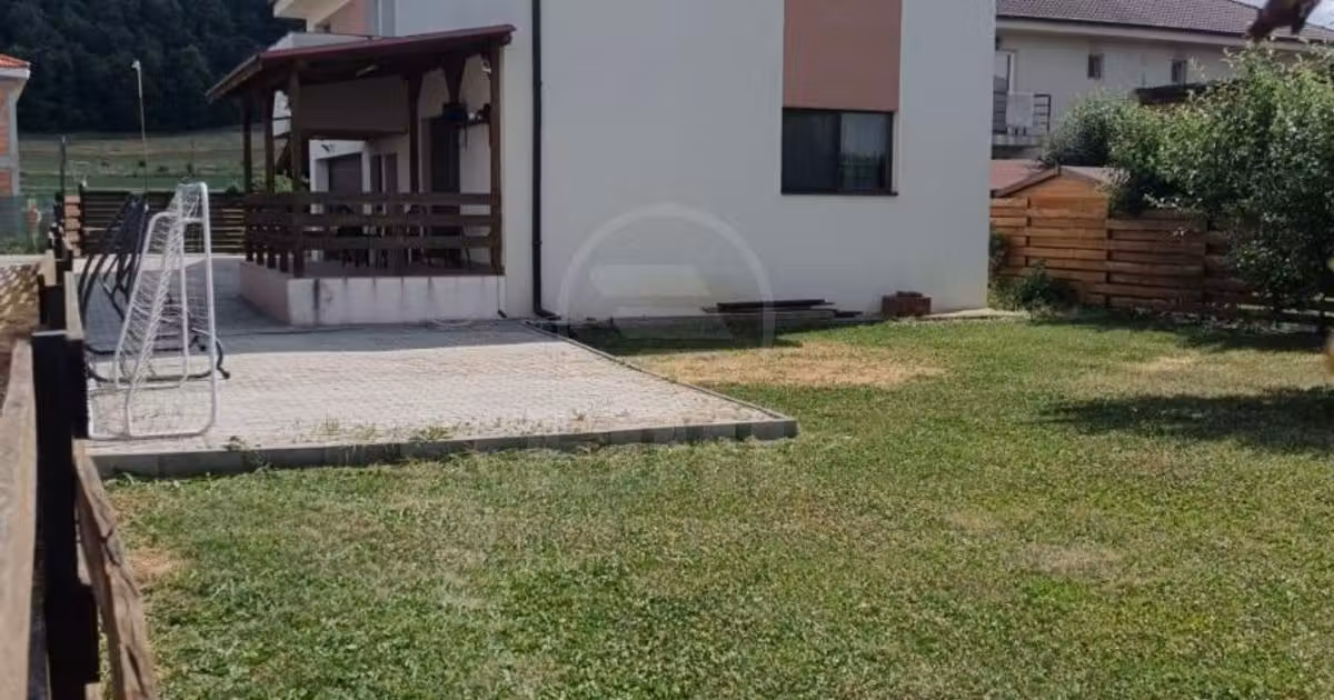 Casă individuală de vânzare cu 5 camere, mobilată în Gilău