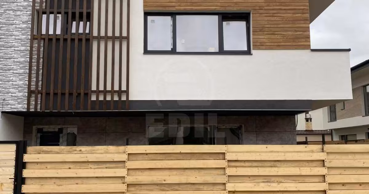 Duplex de vânzare cu 5 camere în Florești