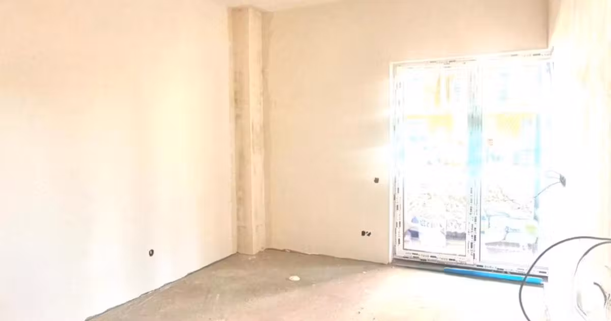 Apartament de vânzare cu 4 camere în Florești