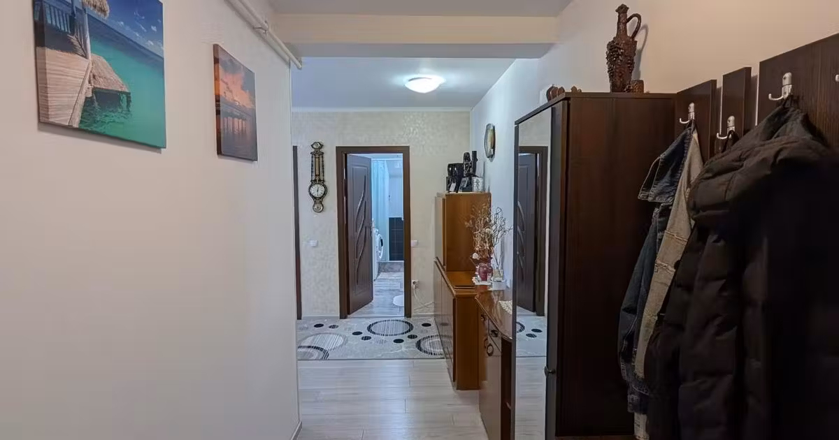 Apartament de vânzare cu 2 camere, mobilat în Florești