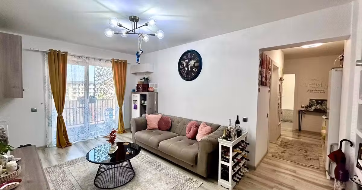 Apartament de vânzare cu 3 camere, mobilat în Florești