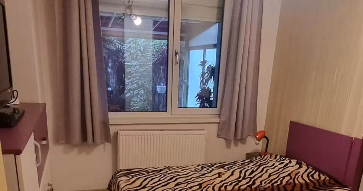 Apartament de vânzare cu 2 camere, mobilat în zona Podu Roș, Iași