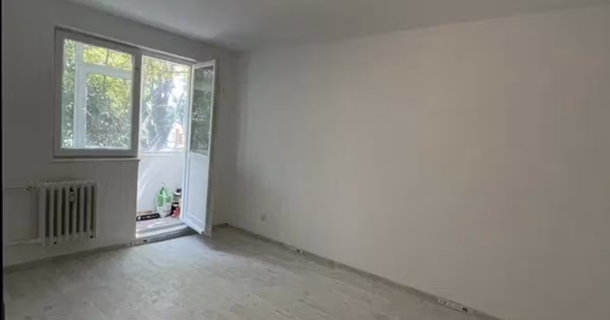 Apartament de vânzare cu 2 camere în zona Podu Roș, Iași
