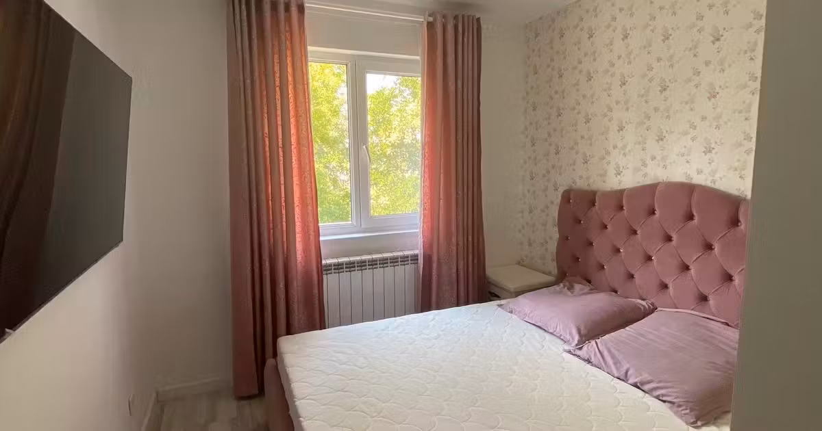 Apartament de vânzare cu 2 camere, mobilat în zona Podu Roș, Iași