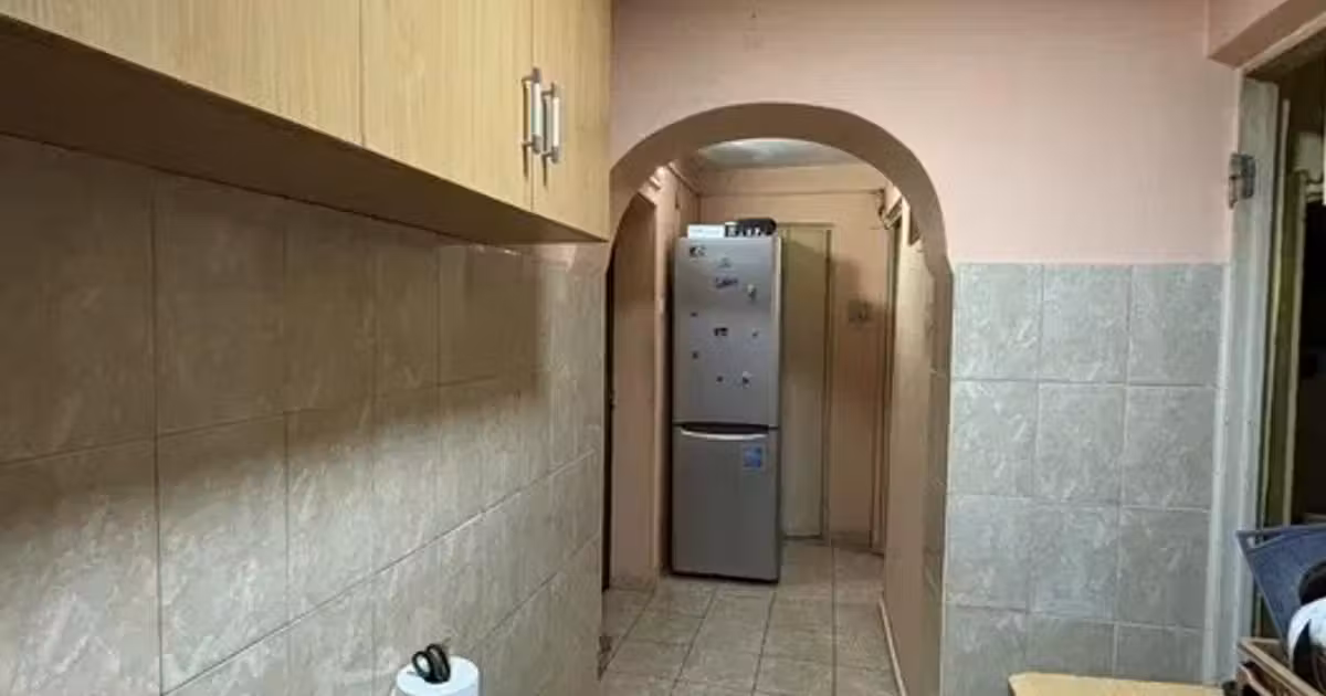 Apartament de vânzare cu 2 camere, mobilat în zona Podu Roș, Iași