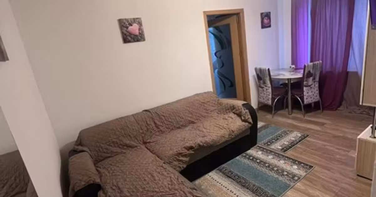 Apartament de vânzare cu 2 camere, mobilat în zona Podul de Piatră, Iași