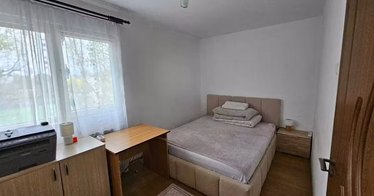 Apartament de vânzare cu 3 camere, mobilat în zona Alexandru cel Bun, Iași