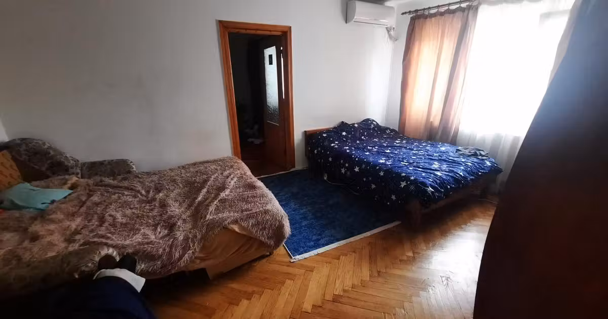 Apartament de vânzare cu 2 camere, mobilat în zona Podu Roș, Iași