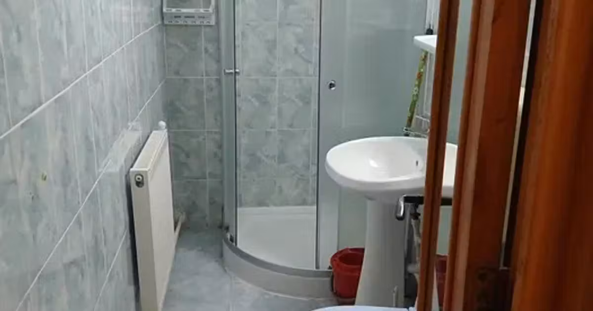 Apartament de vânzare cu 2 camere, mobilat în zona Podu Roș, Iași
