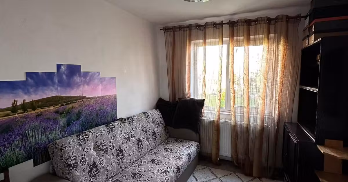 Apartament de vânzare cu 2 camere, mobilat în zona Podu Roș, Iași