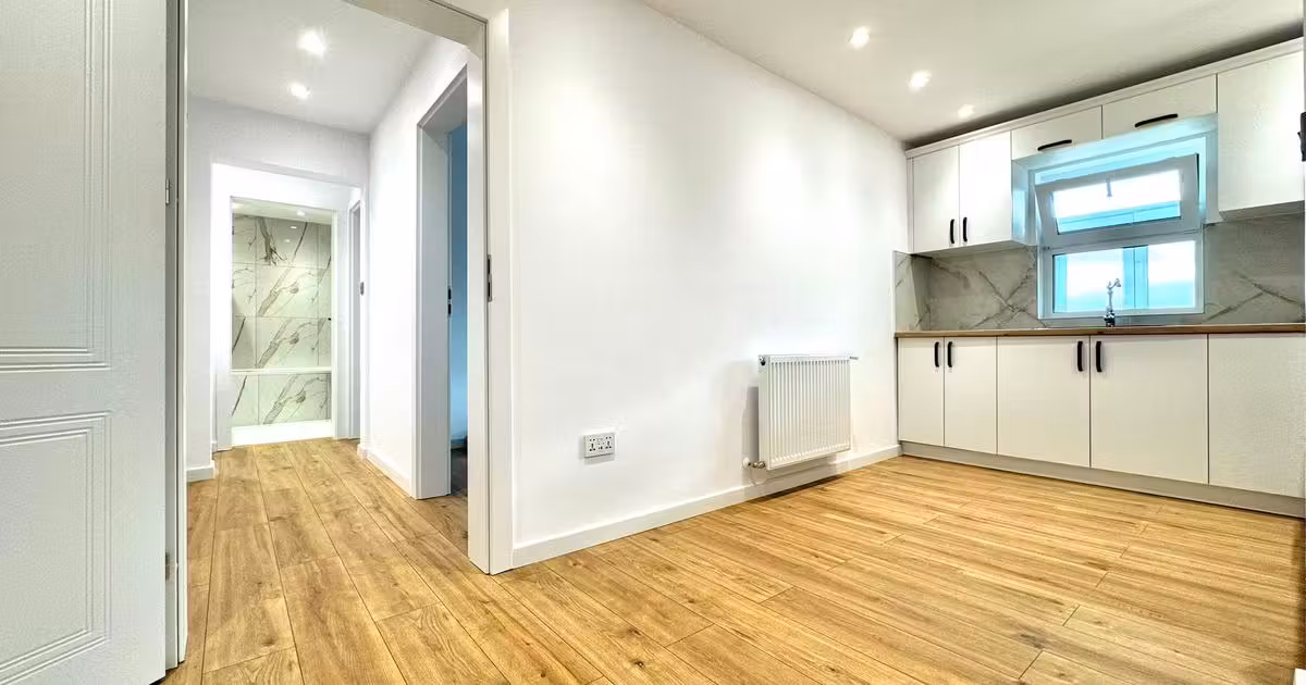 Apartament de vânzare cu 3 camere, mobilat în zona Alexandru cel Bun, Iași