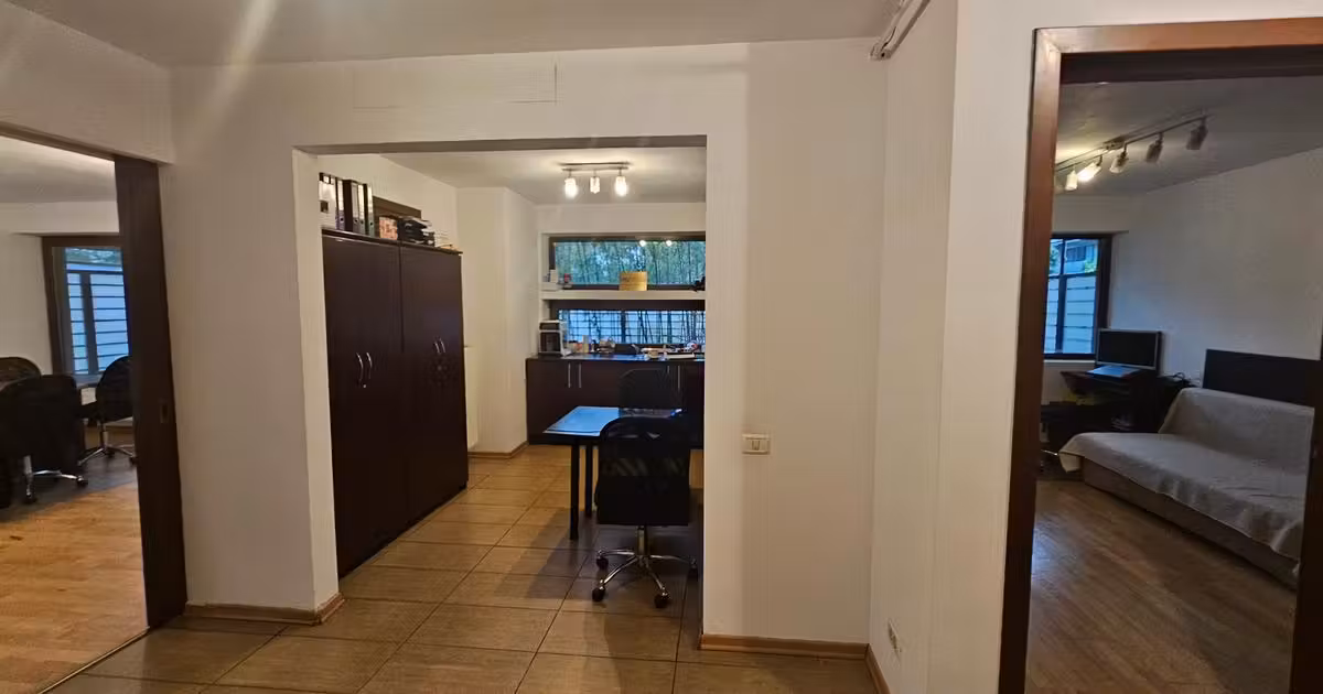 Apartament de vânzare cu 2 camere în zona Pajura, Sector 1