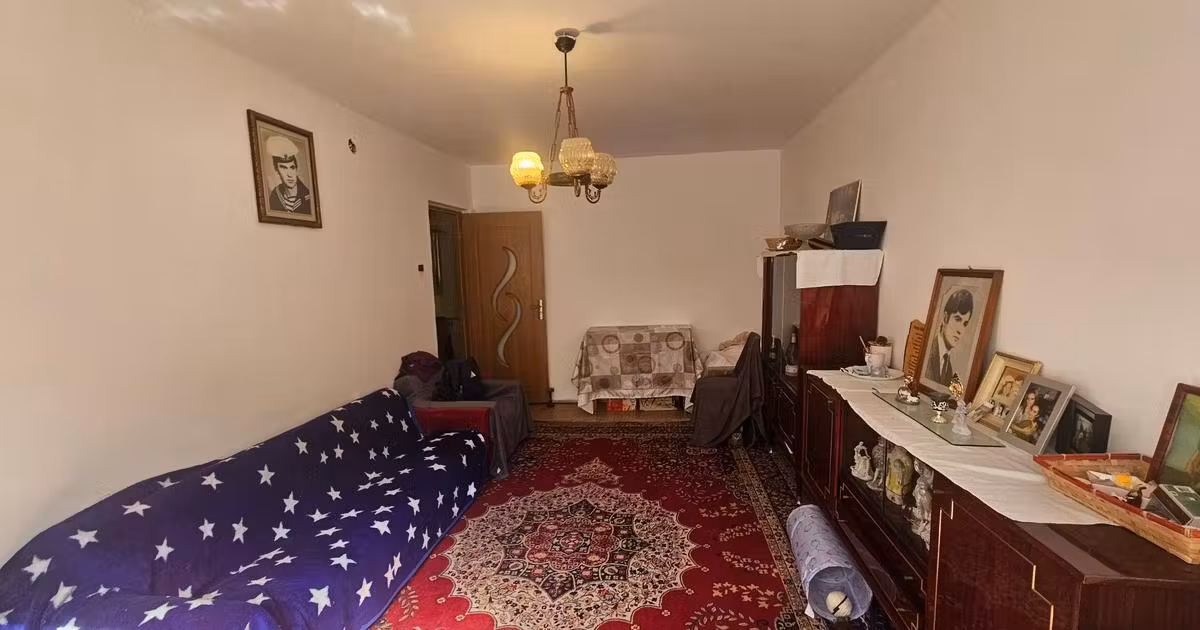 Apartament de vânzare cu 3 camere în zona Rahova, Sector 5