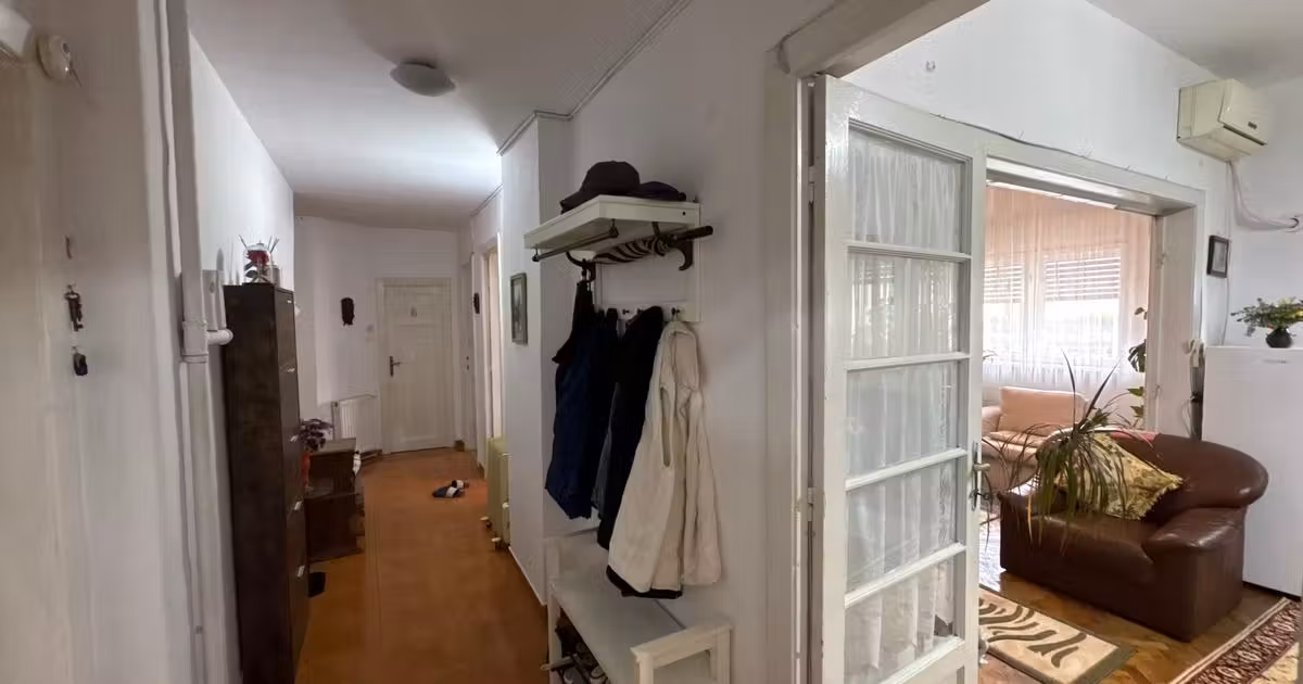 Apartament de vânzare cu 4 camere în zona Gara de Nord, Sector 1