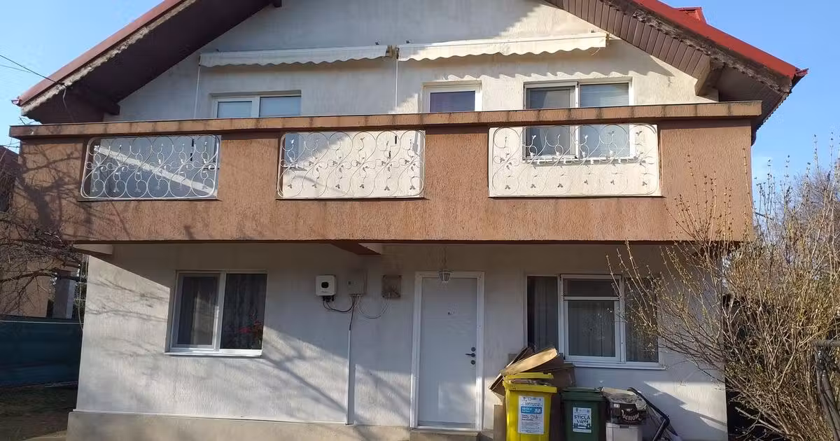 Casă individuală de vânzare cu 6 camere în Otopeni