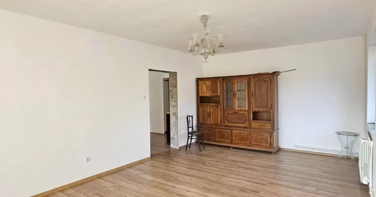 Casă individuală de vânzare cu 4 camere în Pietroasele