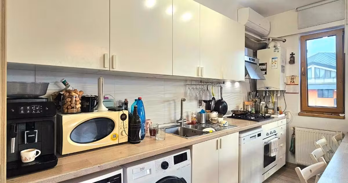 Apartament de vânzare cu 3 camere, mobilat în zona Bucureștii Noi, Sector 1