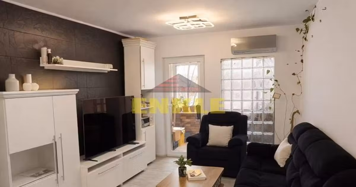 Apartament de vânzare cu 4 camere în zona Ultracentral, Botoșani