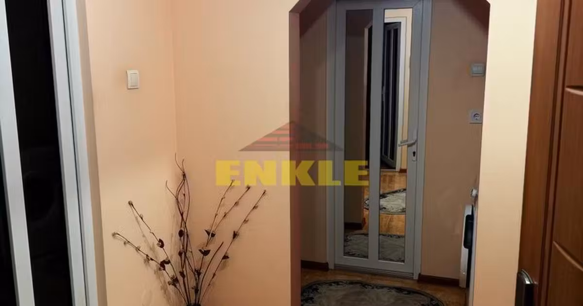 Apartament de vânzare cu 2 camere în zona Central, Botoșani