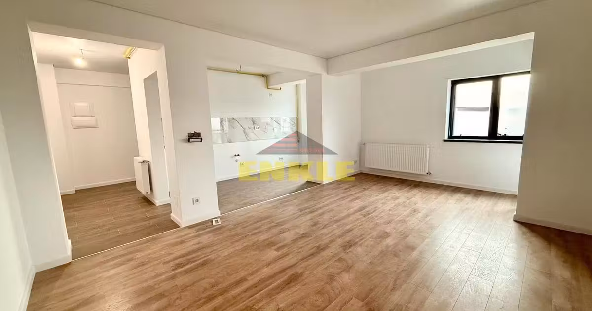 Apartament de vânzare cu 3 camere în zona Nord-Est, Botoșani