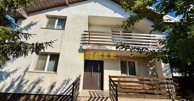 Casă Periferie