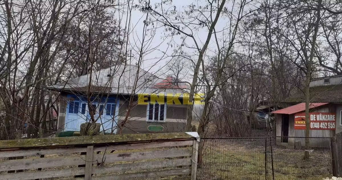 Casă individuală de vânzare cu 3 camere în Rediu (Rădăuți-Prut)