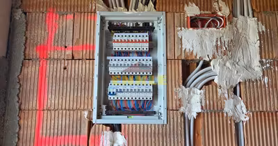Casă Curtești