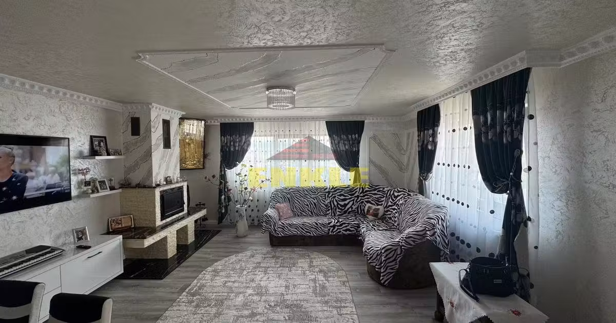 Casă individuală de vânzare cu 2 camere în zona Periferie, Botoșani