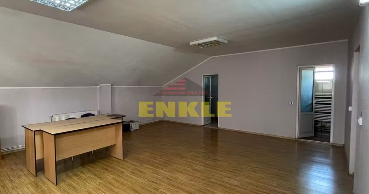 Spațiu comercial de vânzare de 250 mp, în zona Central, Botoșani