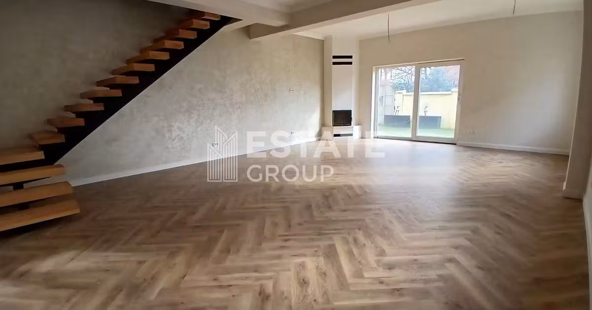 Duplex de vânzare cu 4 camere, mobilat în Dumbrăvița