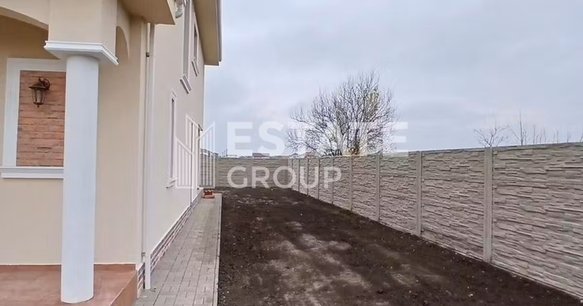 Duplex de vânzare cu 4 camere în Dumbrăvița