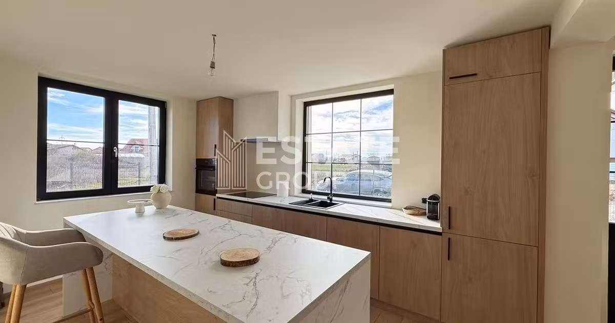 Duplex de vânzare cu 6 camere în Moșnița Nouă