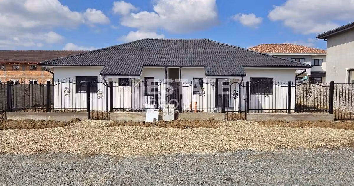 Duplex de vânzare cu 3 camere în Moșnița Nouă