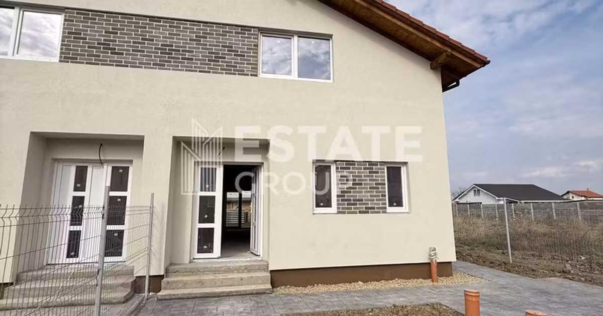Duplex de vânzare cu 4 camere în Moșnița Nouă