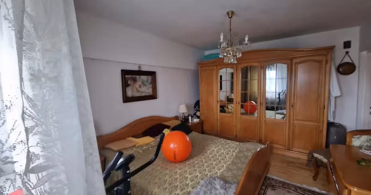 Apartament de vânzare cu 4 camere, mobilat în zona Centru Civic, Iași