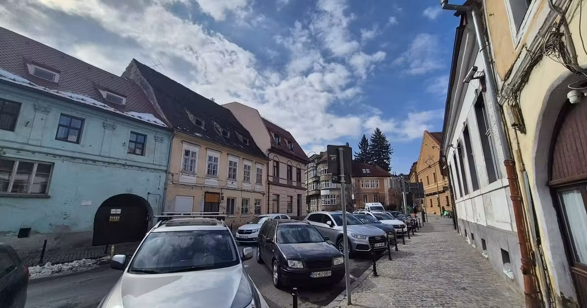 Apartament de vânzare cu 2 camere în zona Centrul Istoric, Brașov