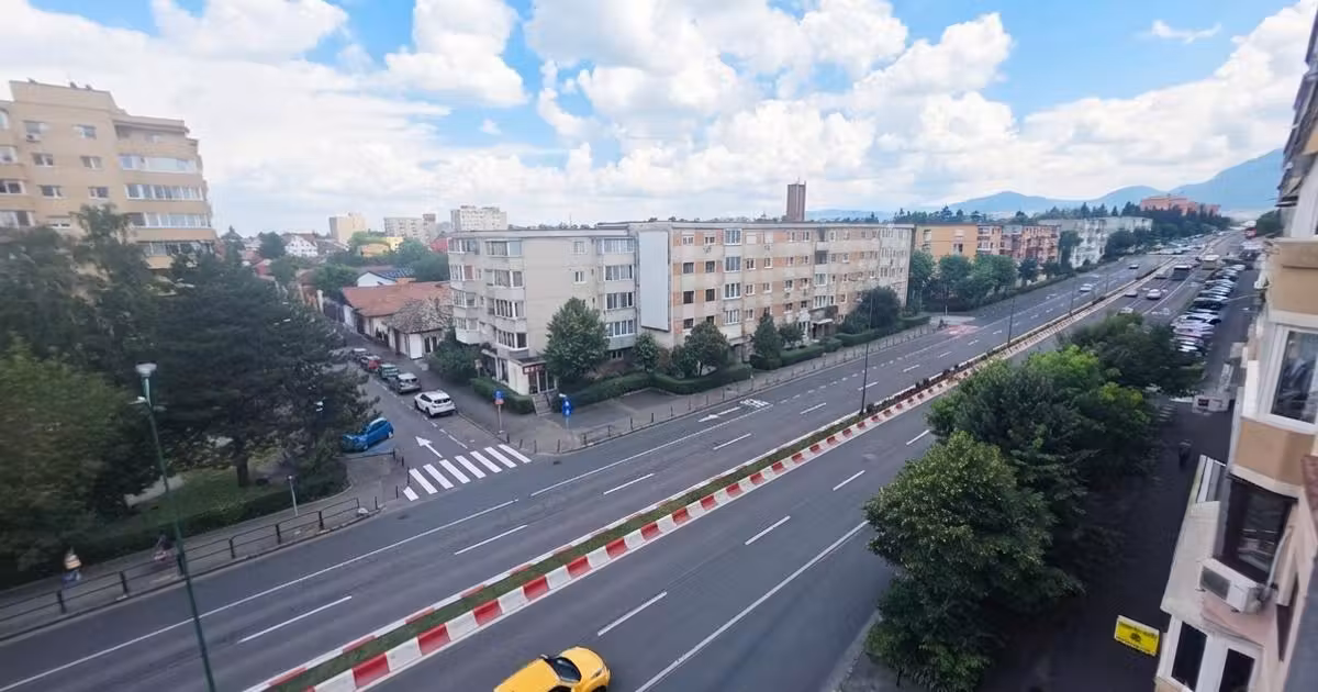 Apartament de vânzare cu 3 camere în zona Astra, Brașov
