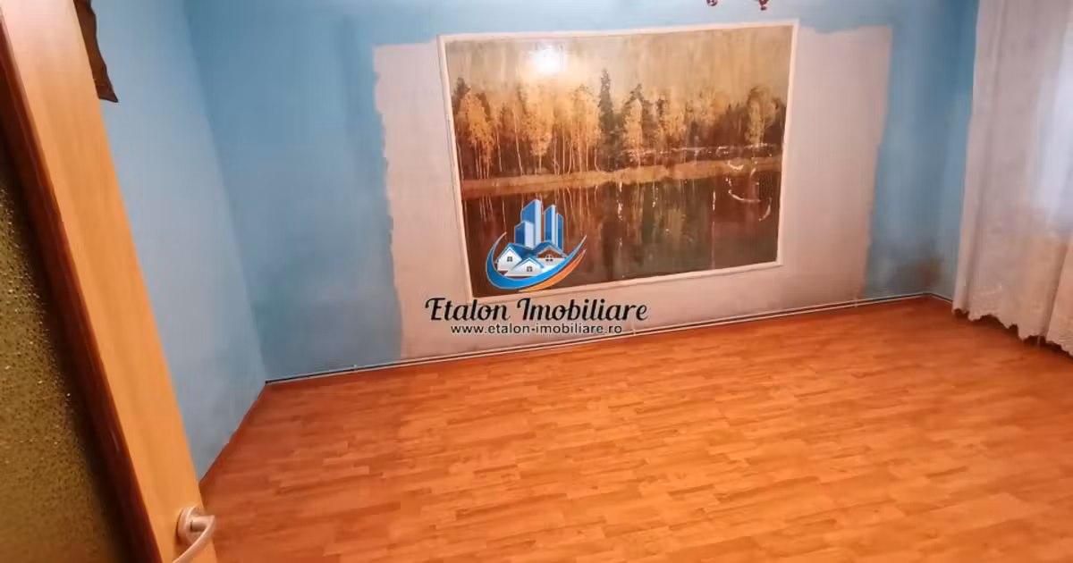 Apartament de vânzare cu 3 camere în zona 1 Mai, Piatra-Neamț