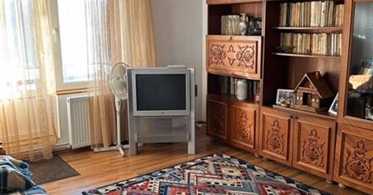 Apartament de vânzare cu 3 camere, mobilat în Voluntari