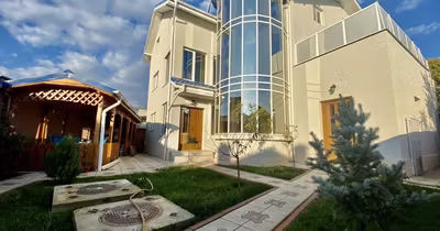 Casă Micro 4