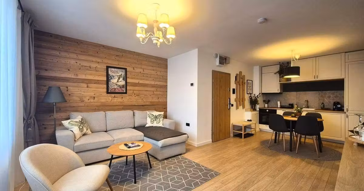 Apartament de vânzare cu 2 camere în Poiana Brașov