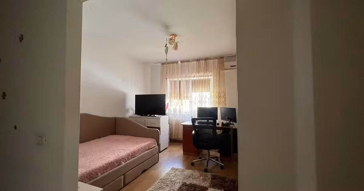 Apartament de vânzare cu 2 camere în zona Tomis III, Constanța