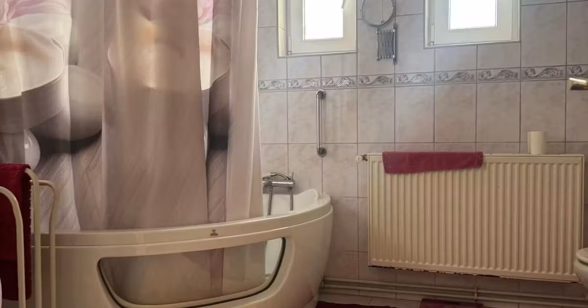 Casă de vânzare cu 6 camere în Snagov