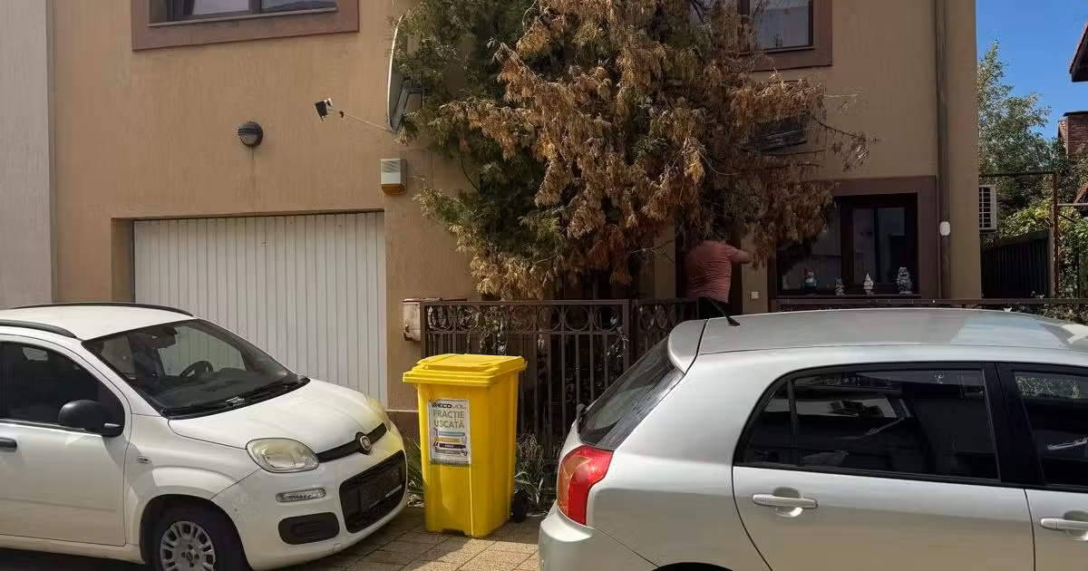 Casă de vânzare cu 4 camere în zona Băneasa, Sector 1