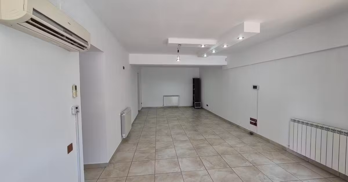 Birou de vânzare 100 mp în Sector 1