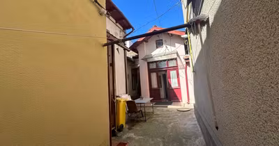 Casă Central