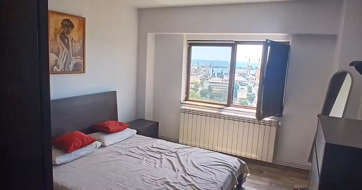 Apartament de vânzare cu 2 camere în zona Gara, Constanța