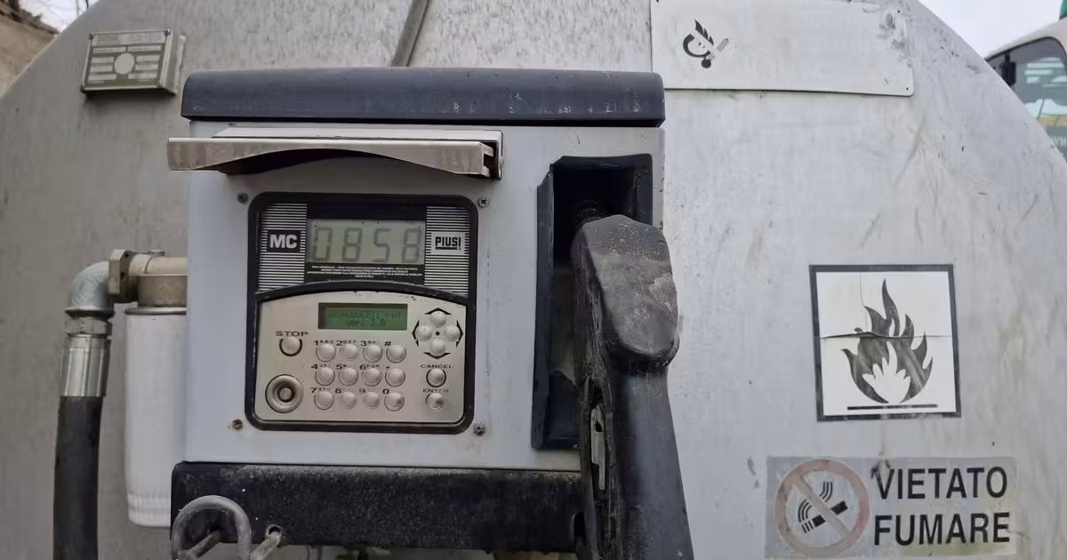 Proprietate specială de vânzare 1230 mp în Lumina