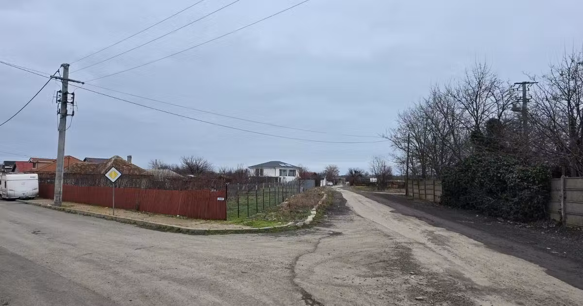 Teren Construcții intravilan de vânzare de 978 mp, în Tuzla