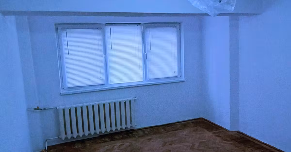Apartament de vânzare cu 2 camere în zona CET, Constanța